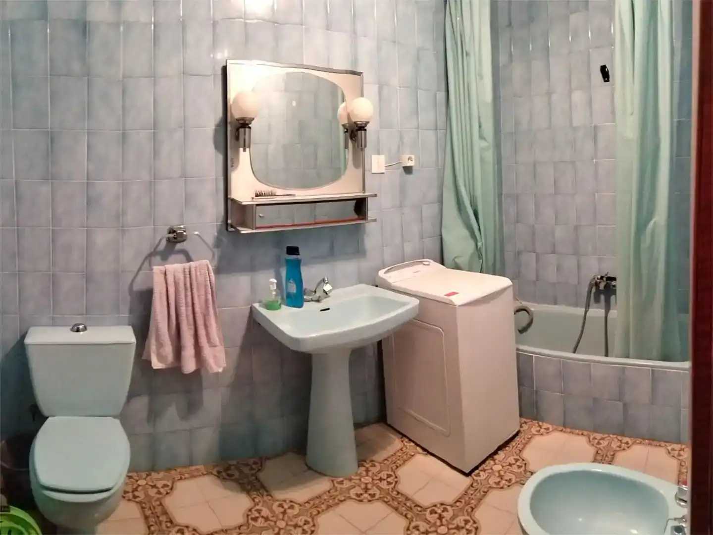 Baño de Planta baja de alquiler en Bérchules con Amueblado y Balcón