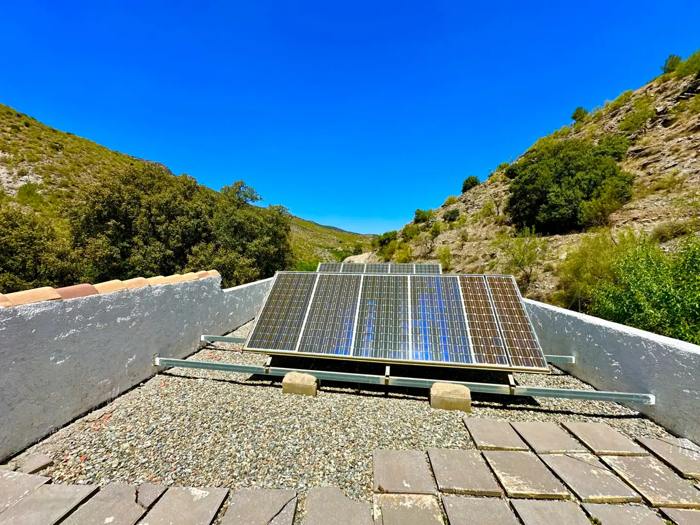 Vista exterior de Finca rústica en venda en Sierro amb Aire condicionat, Calefacció i Jardí privat