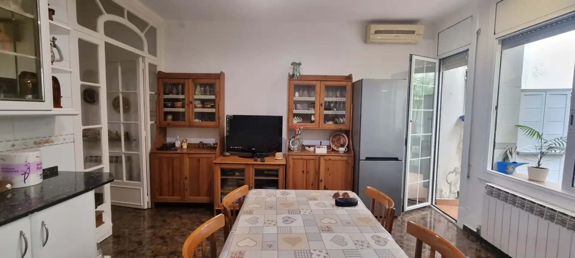 Küche von Haus oder Chalet zum Verkauf in Badalona mit Klimaanlage, Heizung und Terrasse
