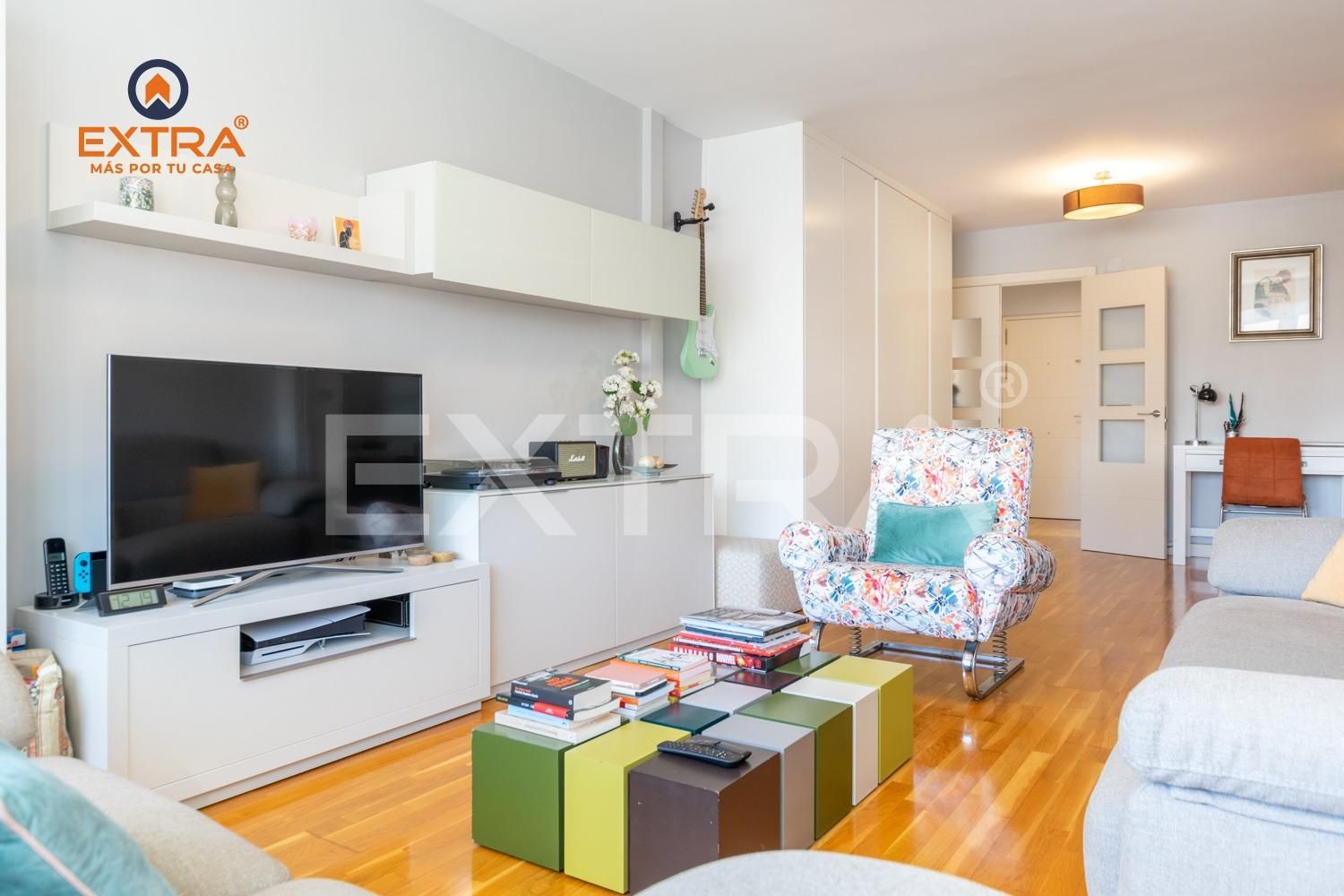 Living room of Flat for sale in  Madrid Capital  with Air Conditioner and Storage room