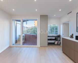 Bedroom of Apartment for sale in  Barcelona Capital  with Air Conditioner, Heating and Parquet flooring