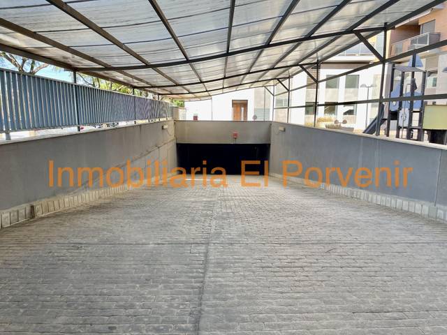 Garaje en Alquiler en Avenida Barcelona 92, 21 en Parc Central