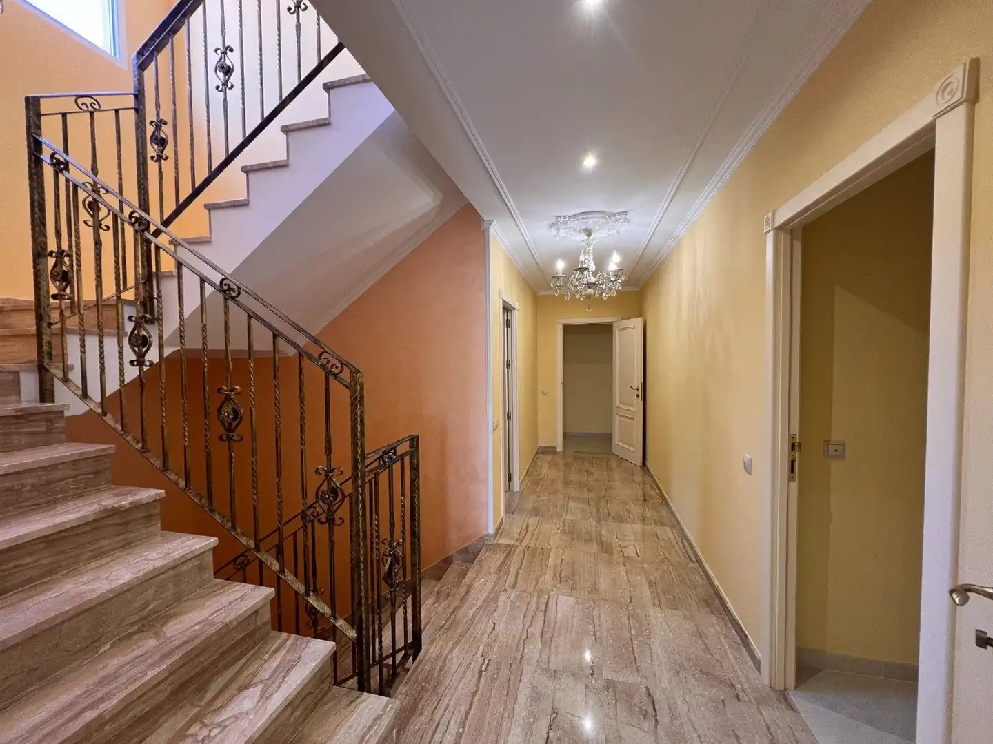 Villa mit Terrasse zum Verkauf in Avenida, imagen 22