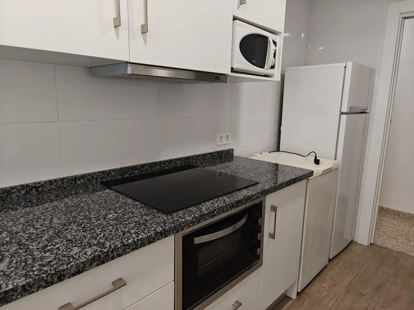 Küche von Wohnung zur untervermieten in Granada mit Möbliert und Balkon