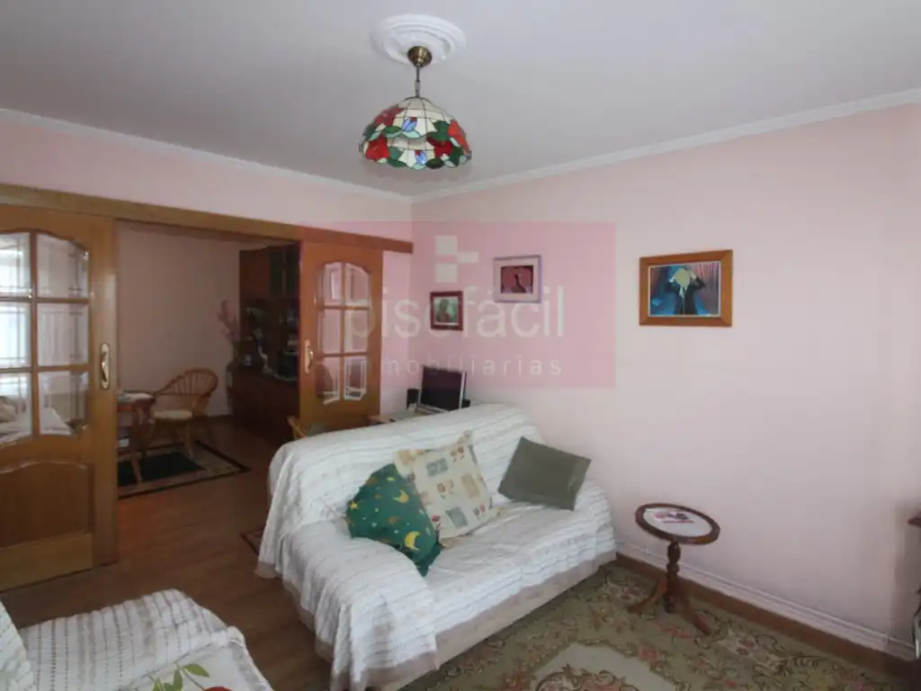 Sala d'estar de Casa o xalet en venda en Lugo amb Terrassa
