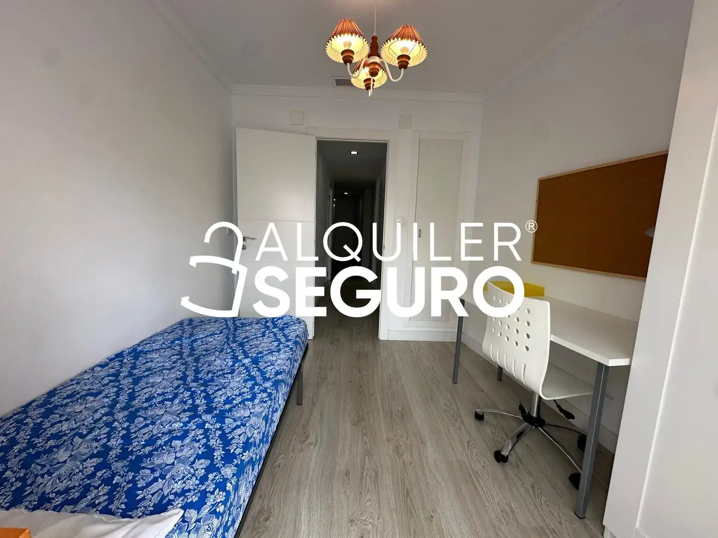 Bedroom of Flat for rent in Torrent  with Air Conditioner, Terrace and Furnished