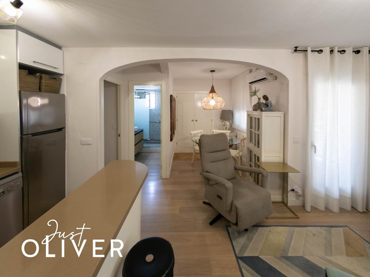 Living room of Flat for sale in Cambrils  with Furnished and Balcony