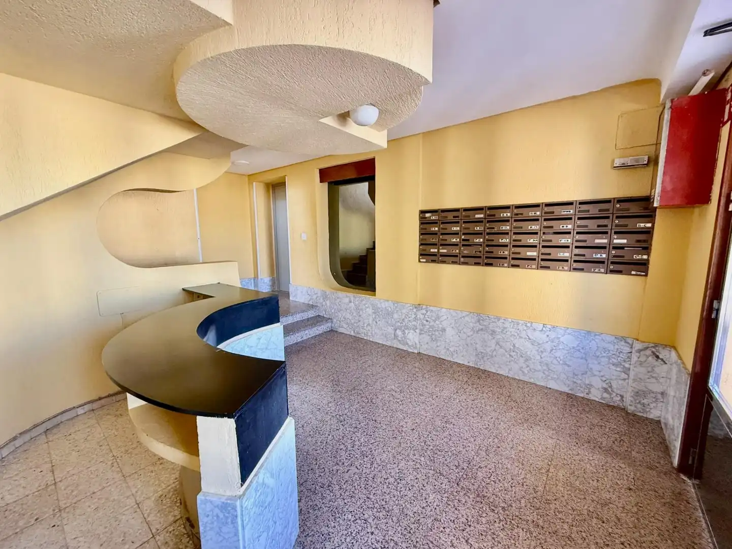 Wohnung zum Verkauf in Benidorm mit Möbliert und Gemeinschaftspool