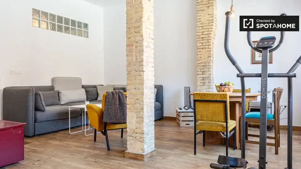 Sala de estar de Piso de alquiler en Valencia con Aire acondicionado, Calefacción y Amueblado