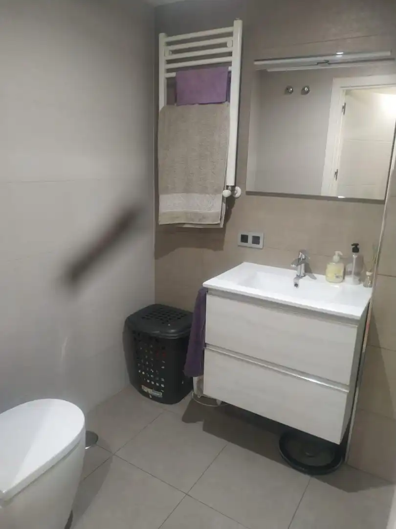 Badezimmer von Wohnung zur Miete in Badajoz mit Klimaanlage, Heizung und Parkett