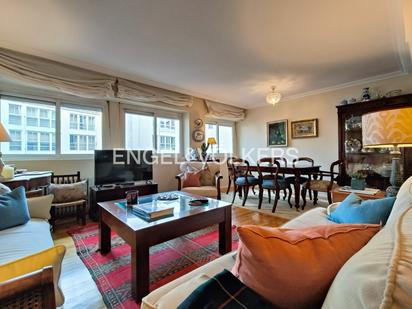 Living room of Apartment for sale in Pontevedra Capital   with Air Conditioner, Heating and Private garden
