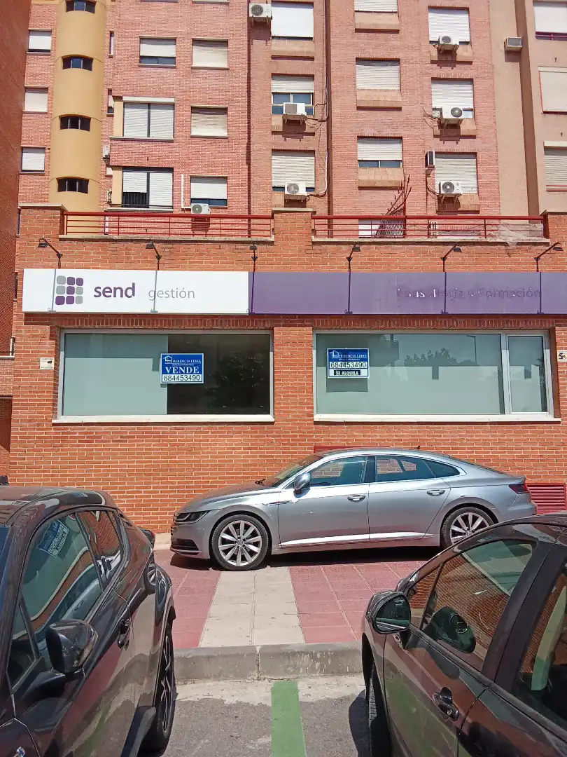 Gewerbefläche zur Miete in Calle Agustín Lara 13, imagen 3