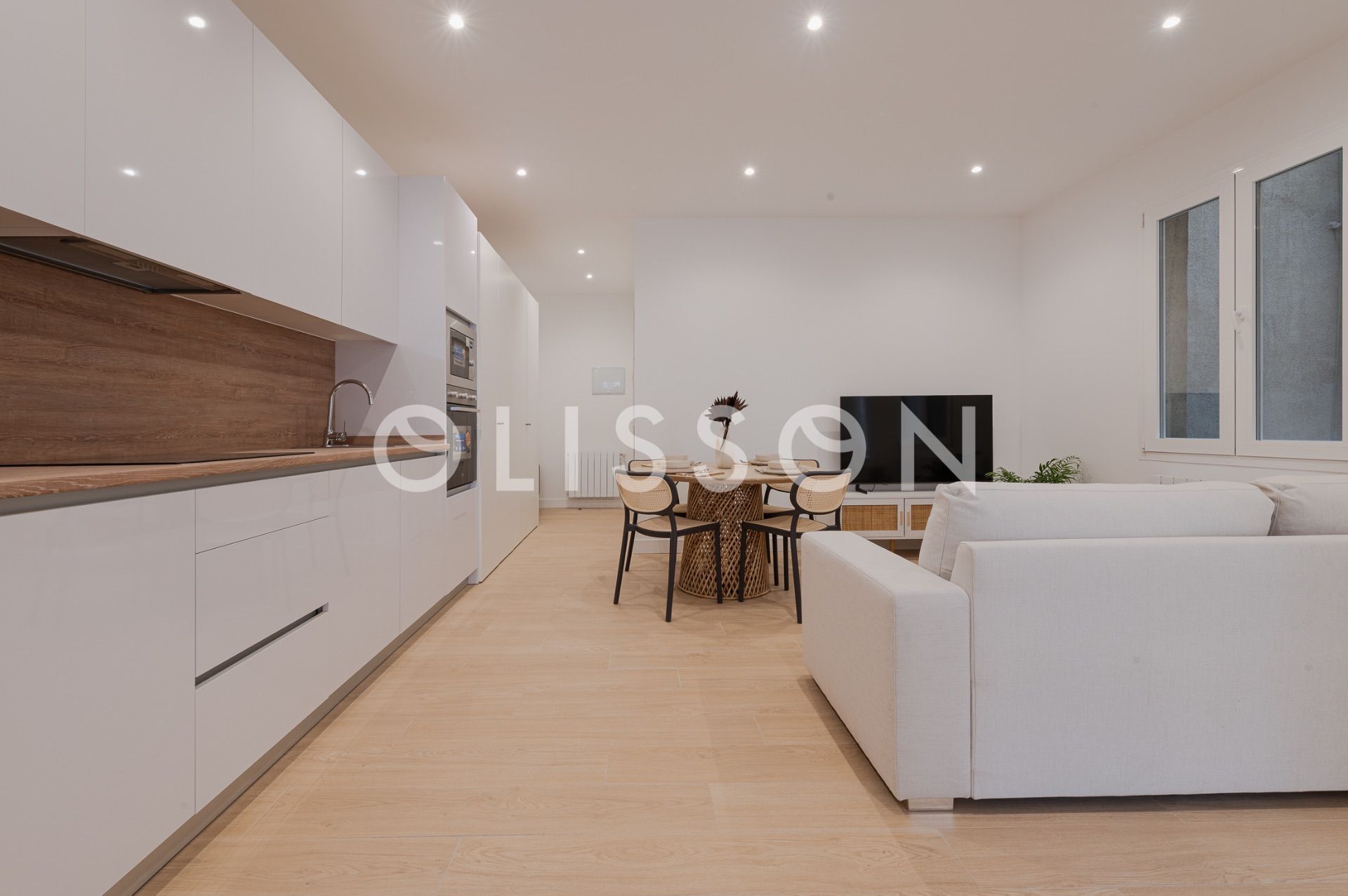 Sala d'estar de Pis en venda en  Madrid Capital amb Aire condicionat, Calefacció i Moblat