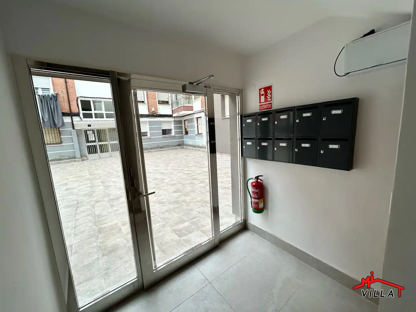 Parking de Piso en venta en Laredo con Calefacción