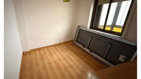 Foto 4 de Apartament en venda a Industria, Albacete