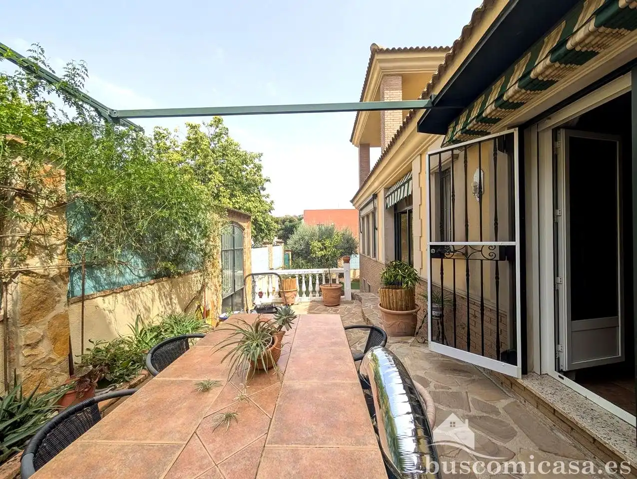 Terrassa de Casa o xalet en venda en Linares amb Aire condicionat, Calefacció i Jardí privat