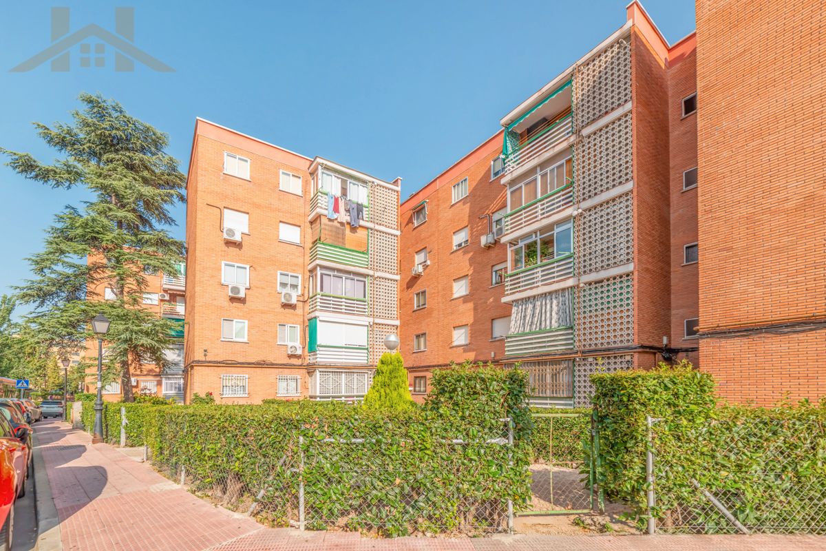 Exterior view of Flat for sale in Valdemoro  with Heating, Terrace and Storage room