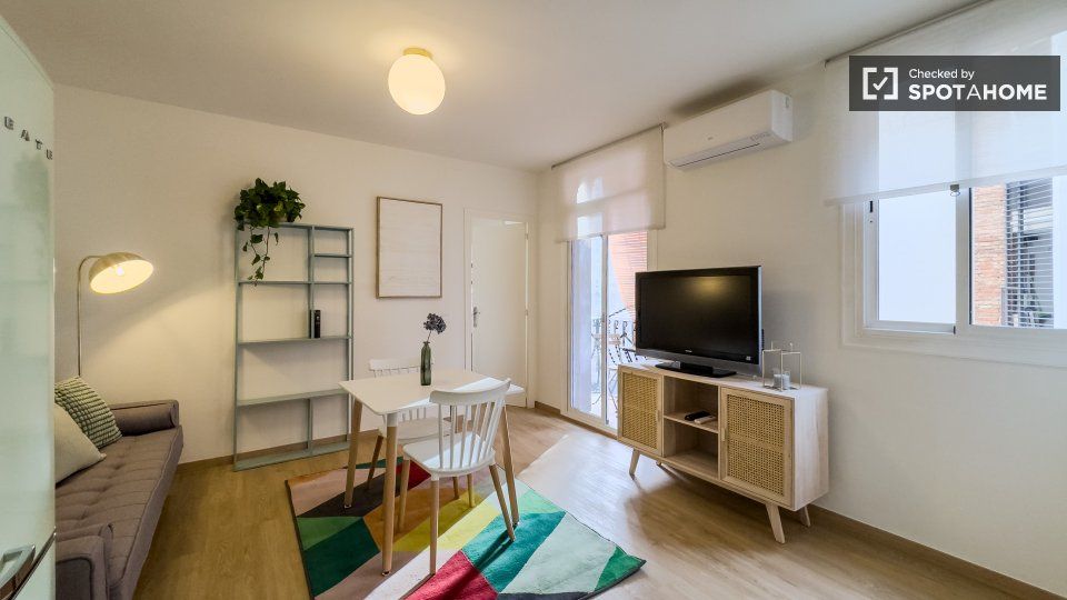 Living room of Flat to rent in  Barcelona Capital  with Air Conditioner, Heating and Furnished