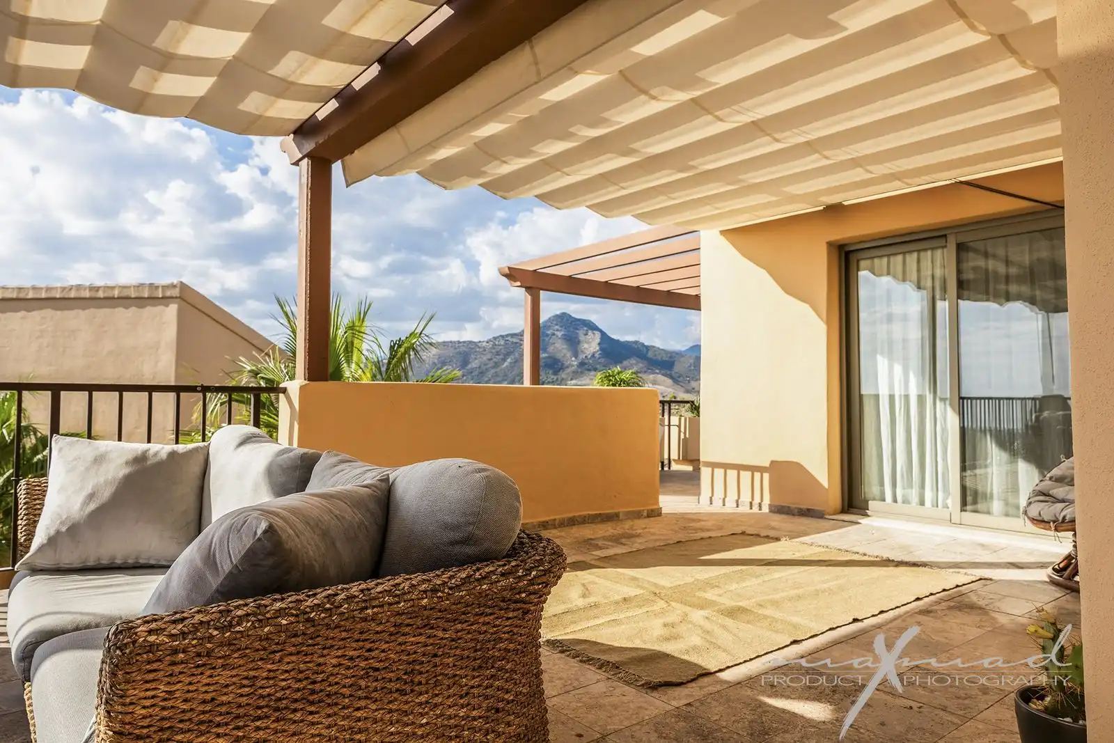 Terrace of Apartments for sale in Benahavís  with Air Conditioner, Storage room and Furnished