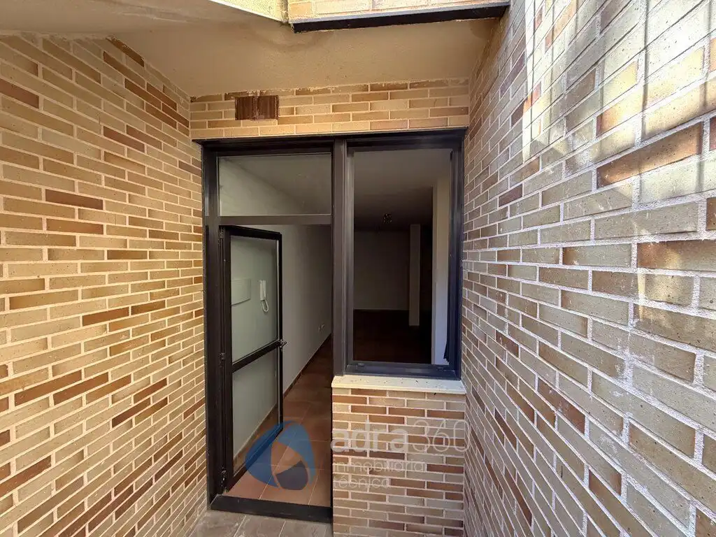 Apartamento en venta en Lardero con Aire acondicionado, Calefacción y Jardín privado