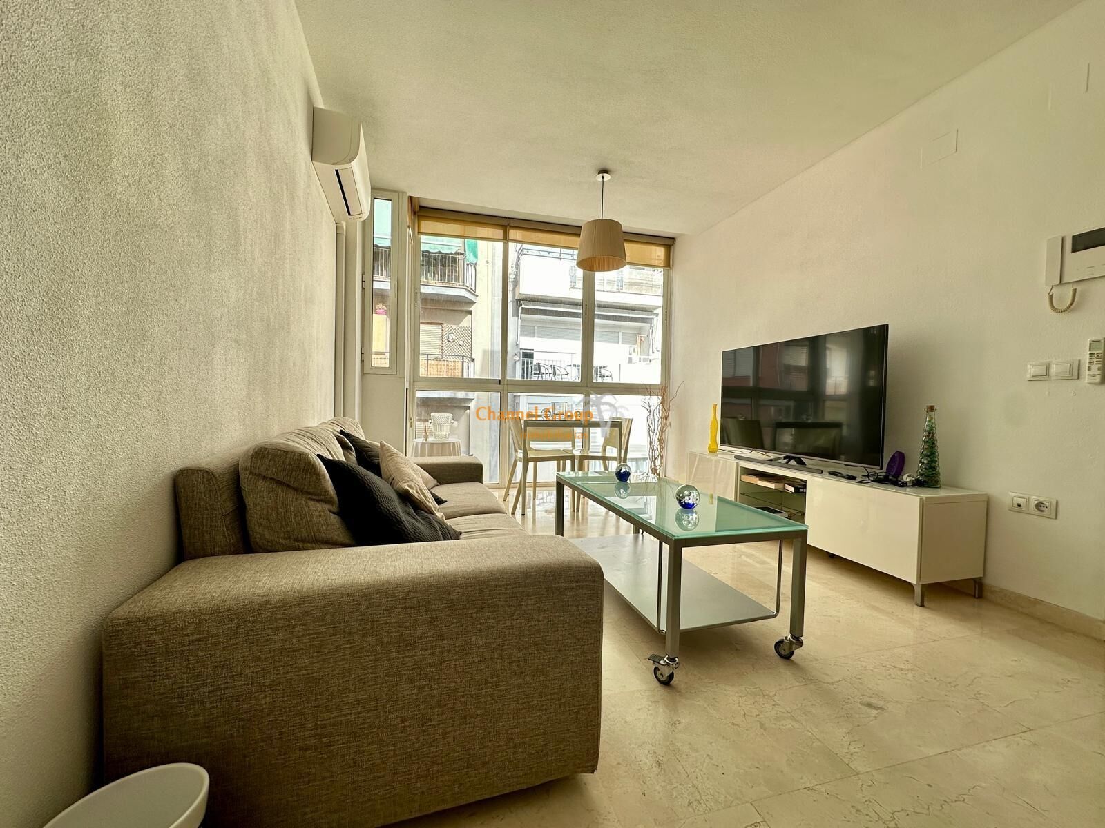Sala d'estar de Apartament en venda en Alicante / Alacant amb Traster