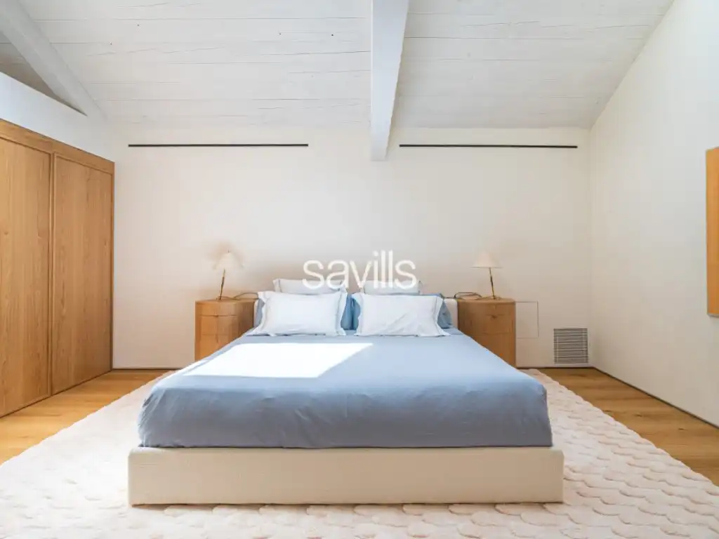 Dormitori de Casa o xalet en venda en Barcelona amb Aire condicionat i Terrassa