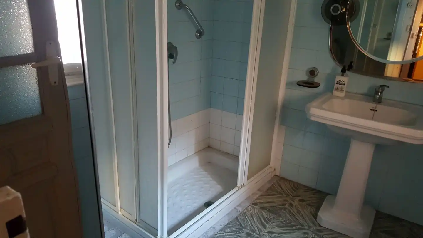 Baño de Casa o chalet en venta en Velilla de Ebro con Calefacción, Trastero y Amueblado