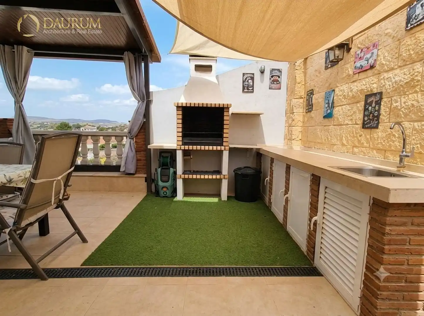 Detached house with pool for sale in CALLE PETRONIO, imagen 12