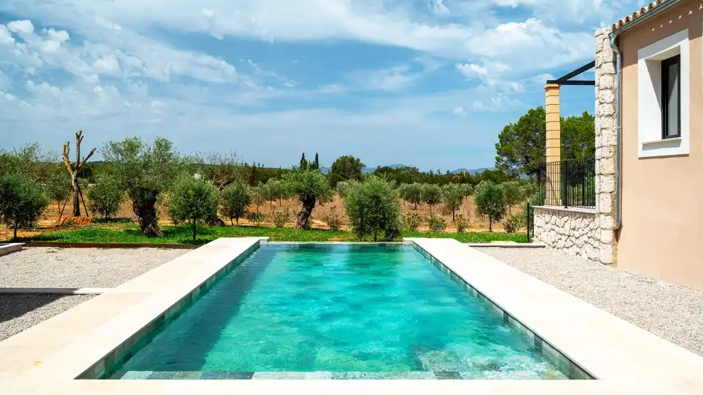 Landhaus mit Pool zum Verkauf in Santa María del Camí