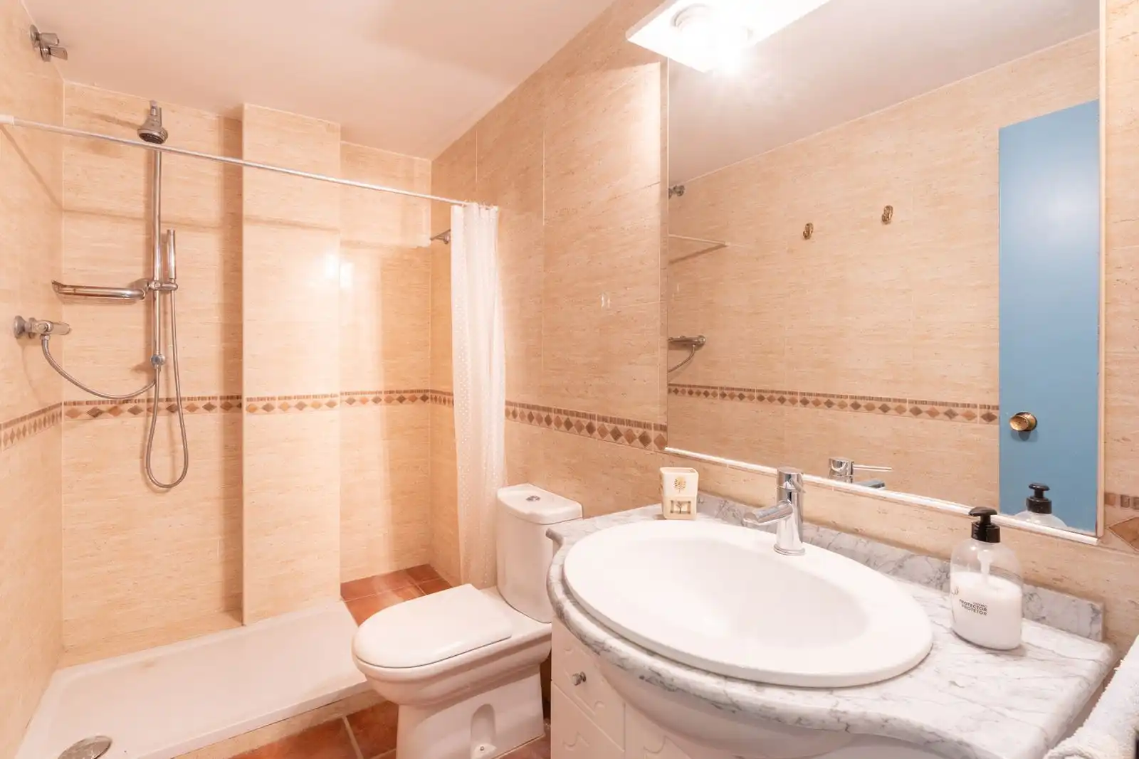 Chalet con terraza en venta en Urbanizacion Playas Españolas 3V, imagen 9