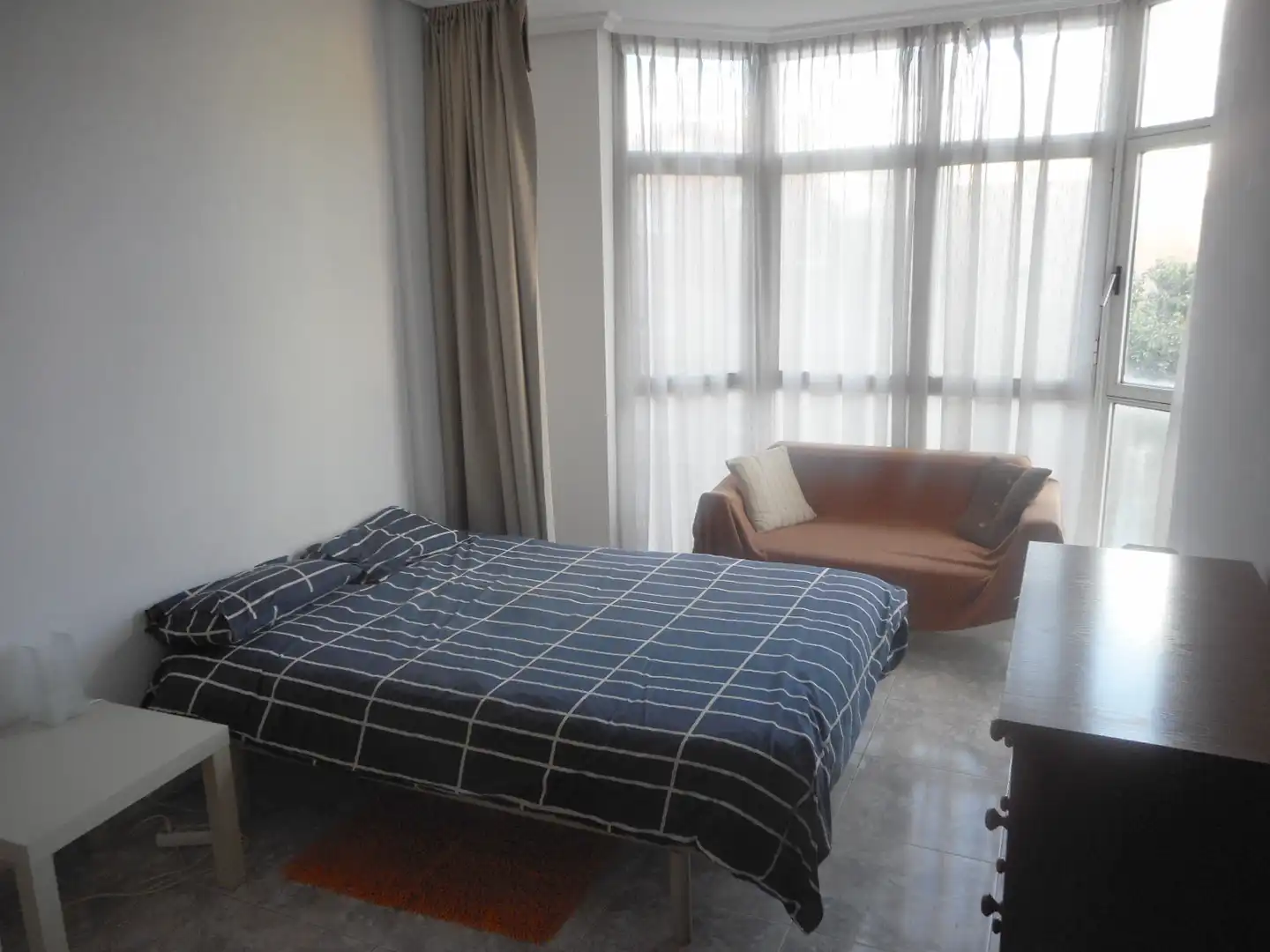 Schlafzimmer von Wohnungen zur Miete in Cáceres mit Klimaanlage und Möbliert