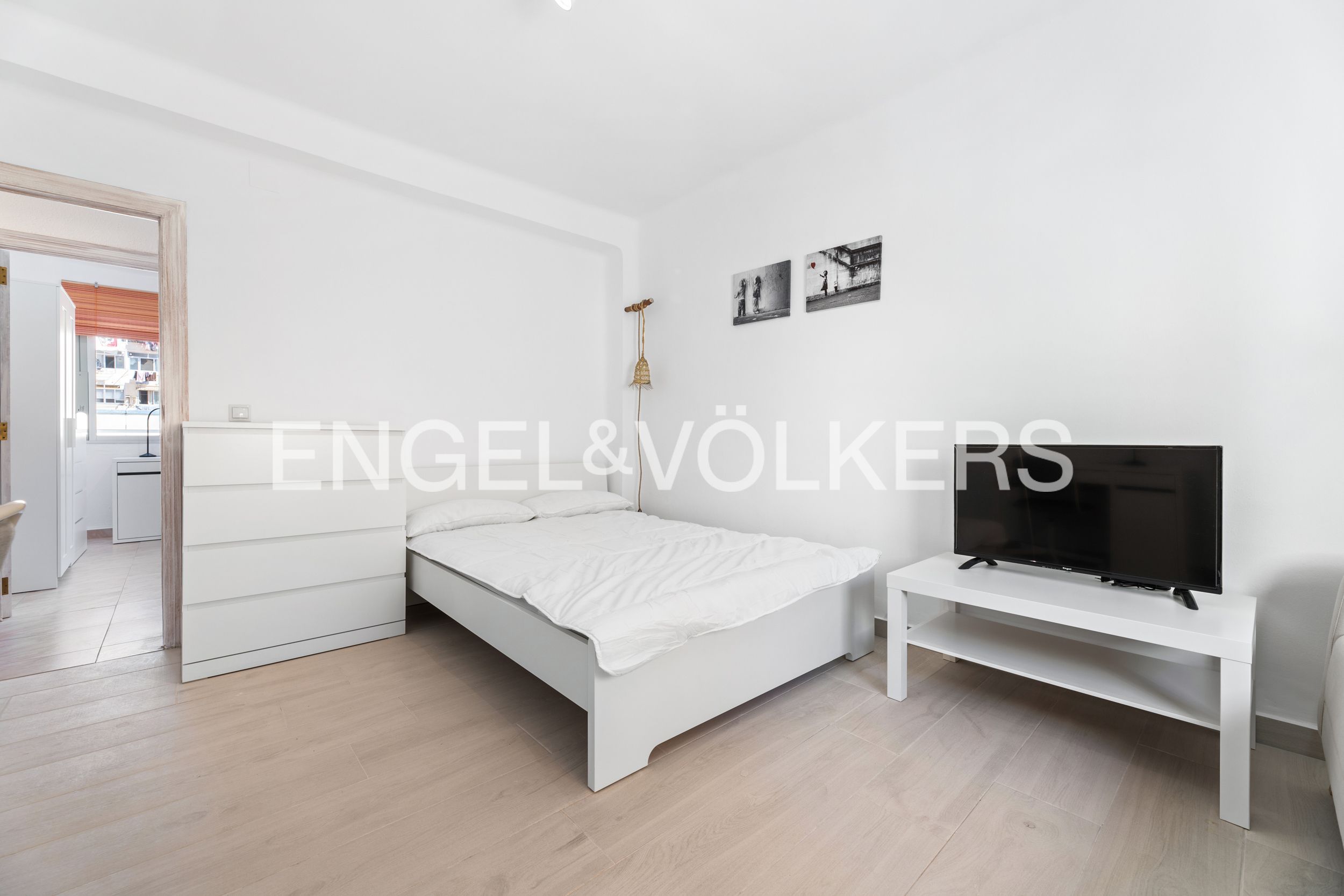 Bedroom of Flat for rent in  Valencia Capital  with Air Conditioner, Heating and Furnished