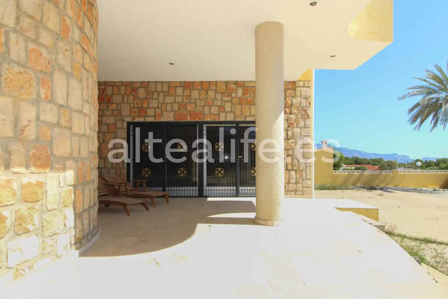 Vista exterior de Casa o chalet en venta en La Nucia con Aire acondicionado, Jardín privado y Terraza