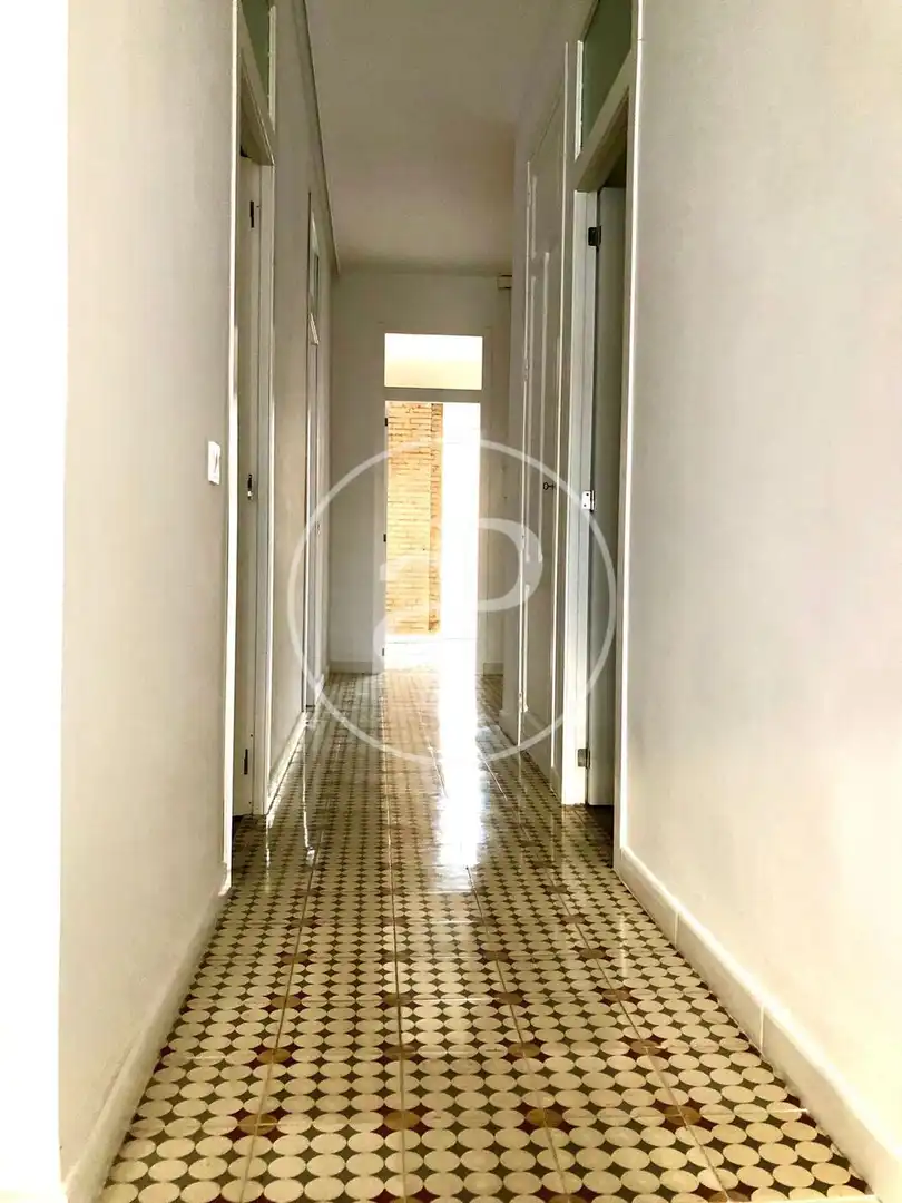 Wohnung zur Miete in Valencia mit Klimaanlage, Heizung und Abstellraum