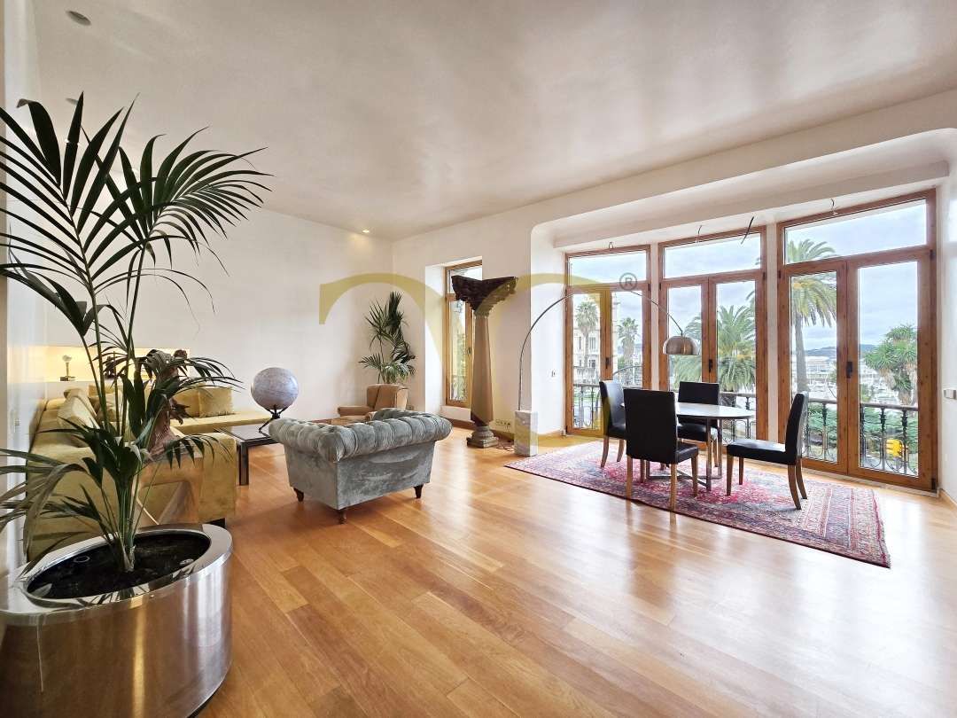 Living room of Flat for sale in Gijón   with Heating, Private garden and Terrace