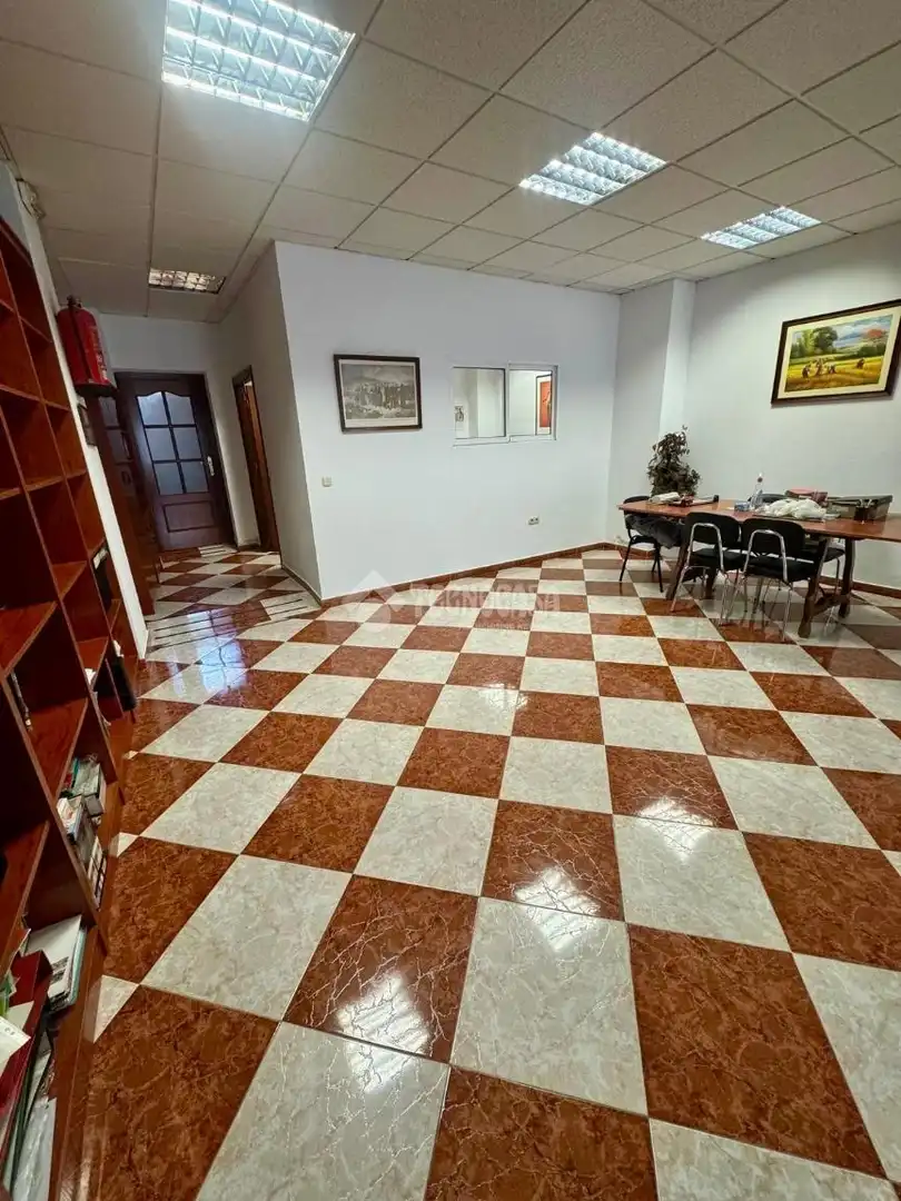 Local comercial en venda a Cueva de Menga, imagen 2