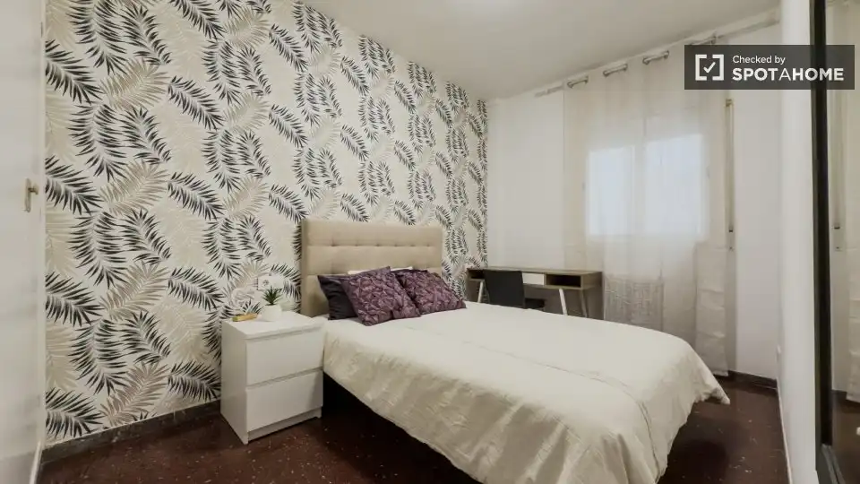 Bedroom of Flat for rent in Barcelona  with Air Conditioner, Heating and Furnished