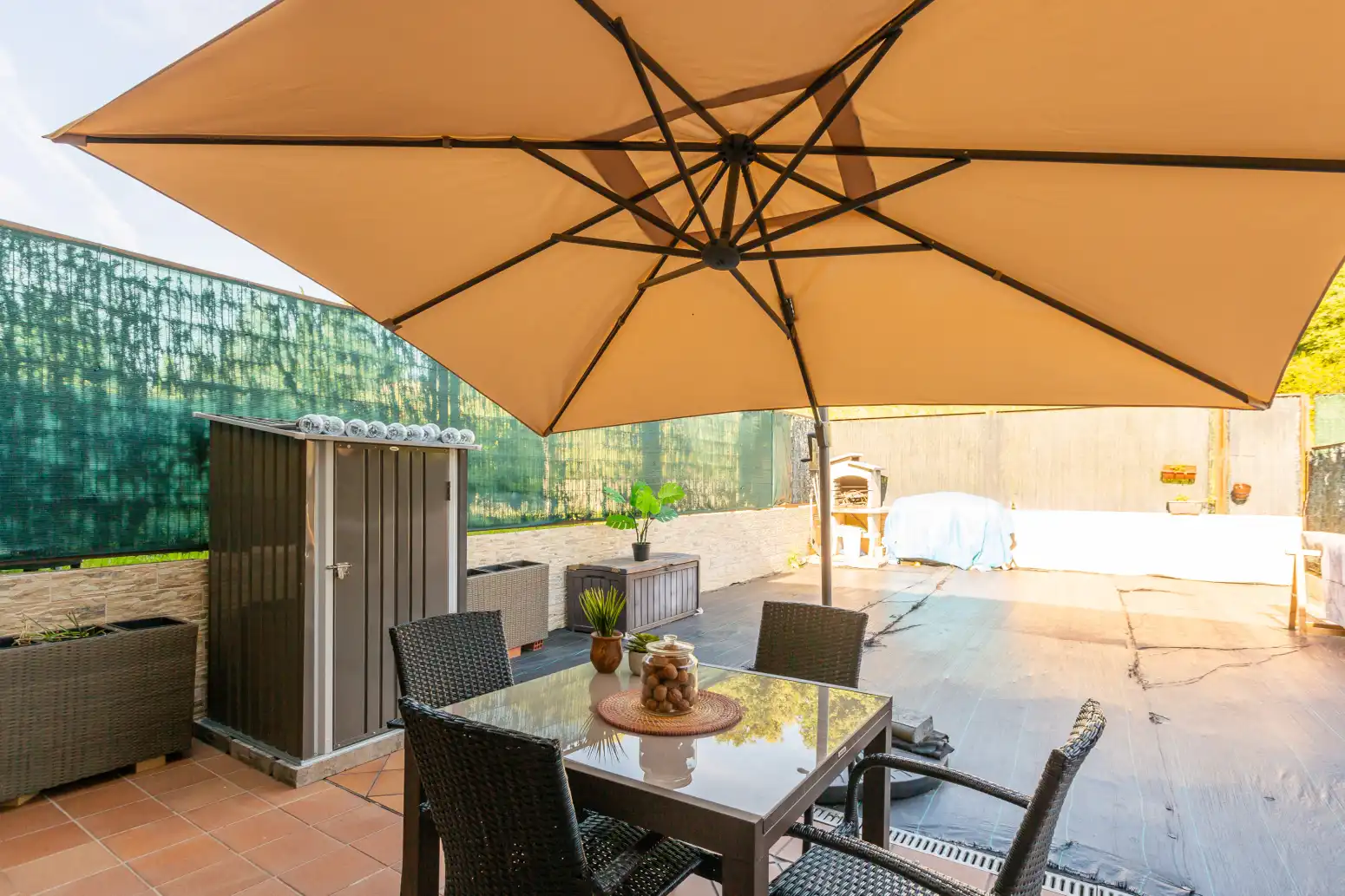 Terrassa de Casa adosada en venda en Valle de Elorz / Elortzibar amb Aire condicionat, Calefacció i Jardí privat