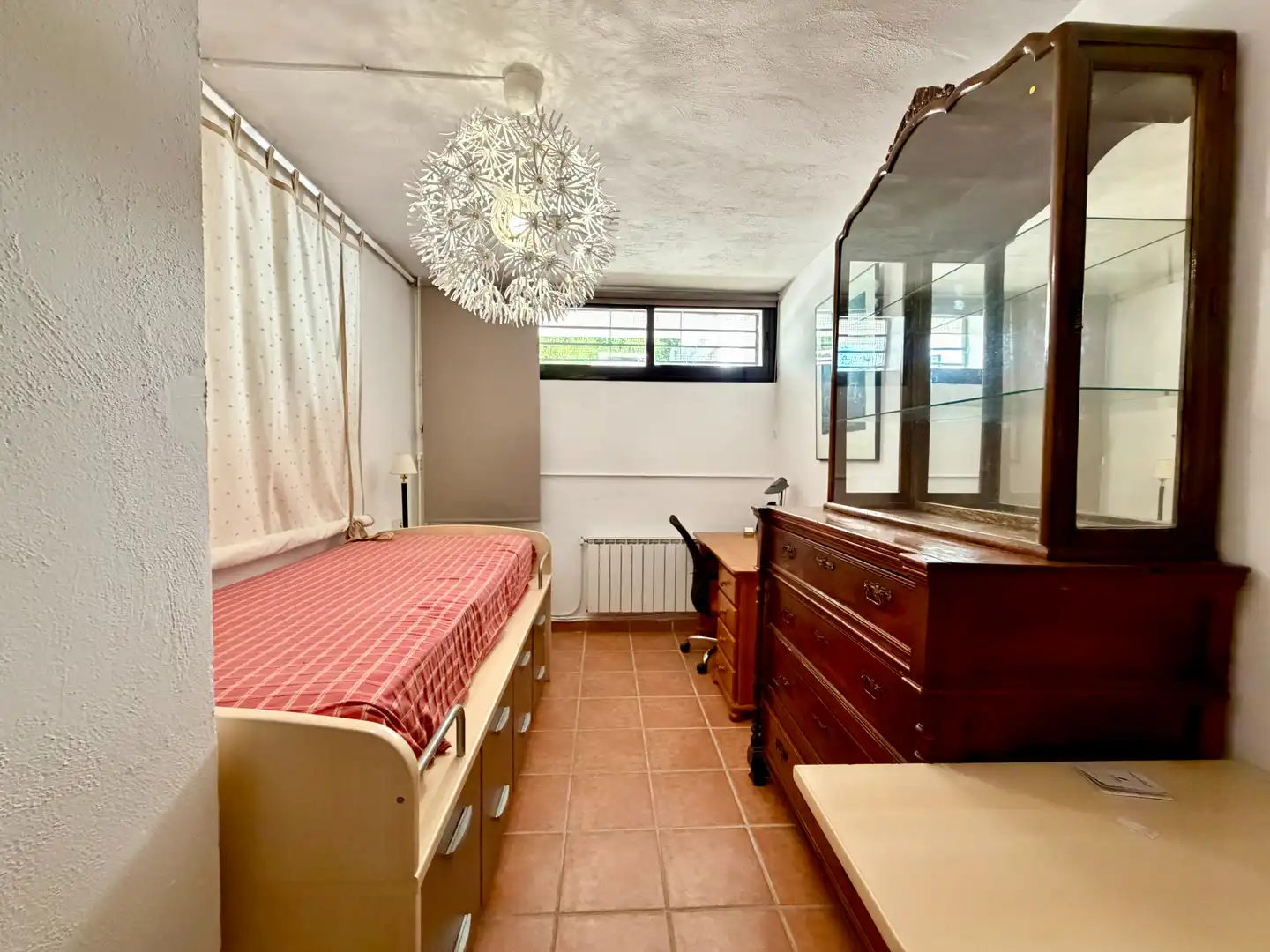 Habitación de Casa o chalet en venta en Albolote con Aire acondicionado, Calefacción y Jardín privado