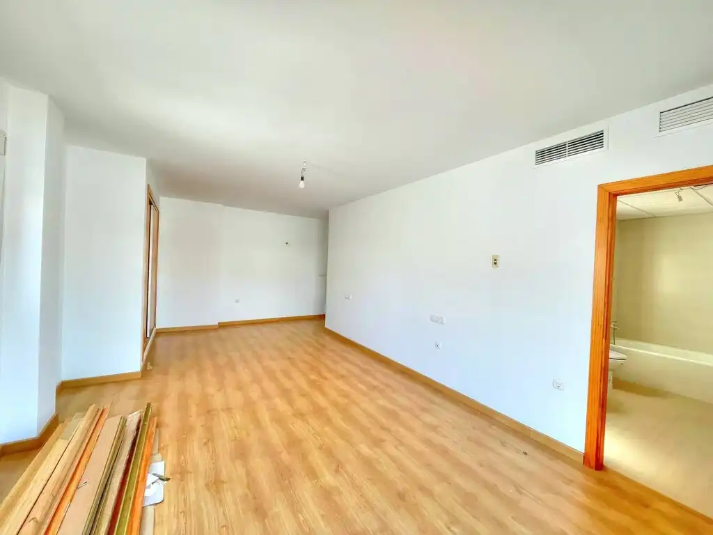 Sala d'estar de Dúplex en venda en Riogordo amb Aire condicionat