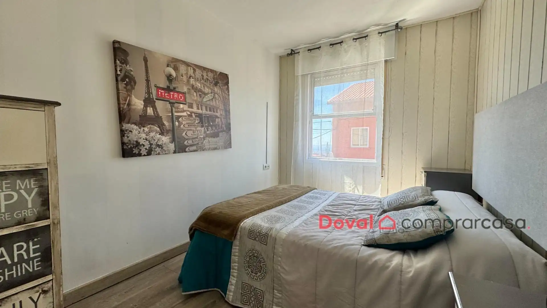 Habitación de Casa o chalet en venta en Vigo  con Parquet, Terraza y Amueblado
