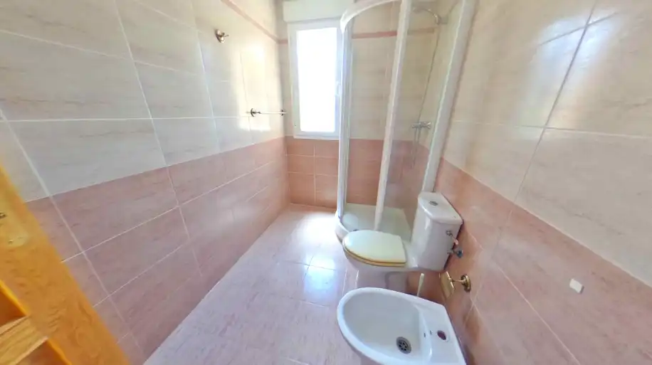 Bathroom of Houses for sale in Zarzuela del Monte  with Heating, Private garden and Terrace