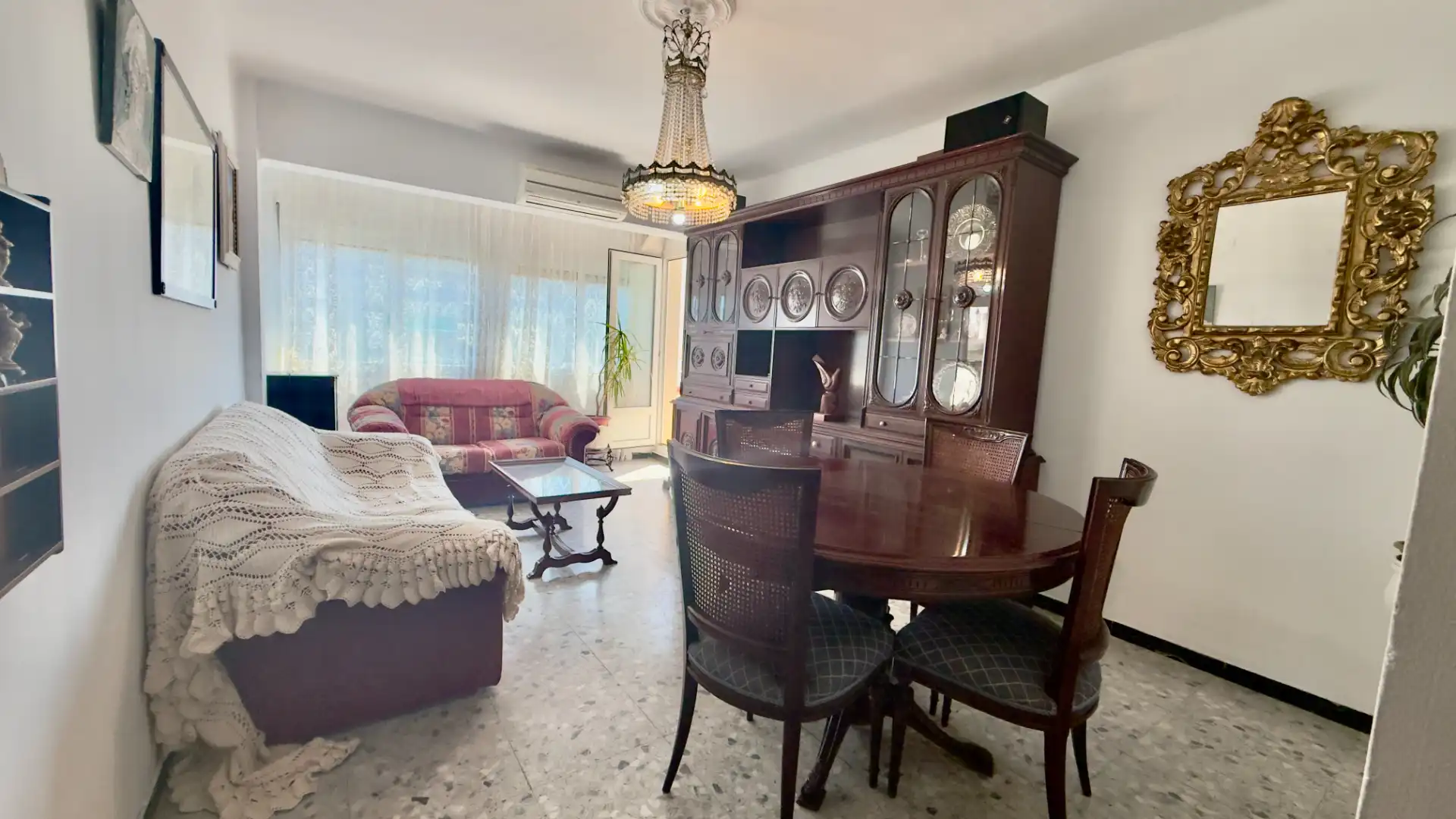 Sala de estar de Piso en venta en Cádiz con Aire acondicionado, Terraza y Amueblado