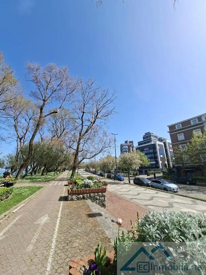 Vista exterior de Piso en venta en Santander con Calefacción