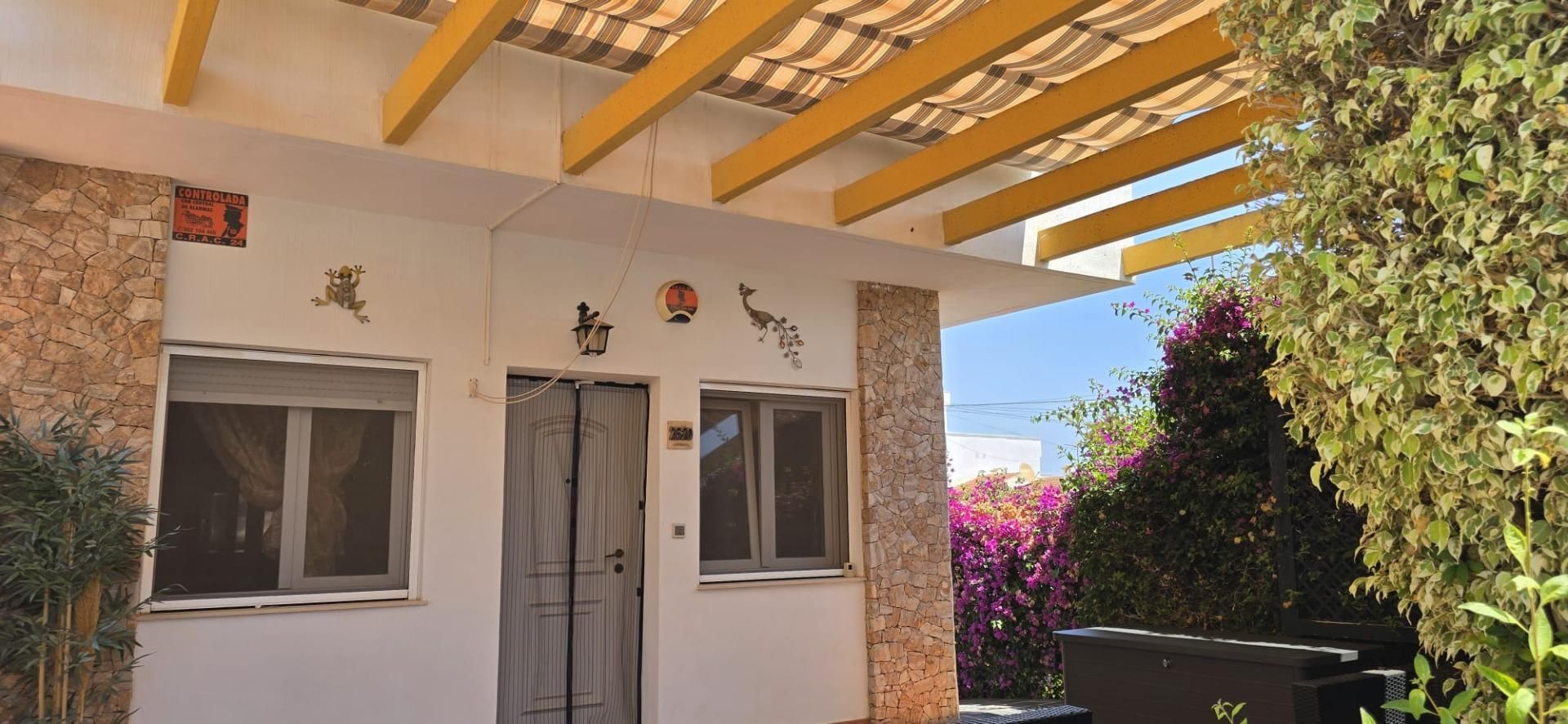 Terraza de Casa adosada en venta en Pilar de la Horadada con Aire acondicionado, Calefacción y Jardín privado