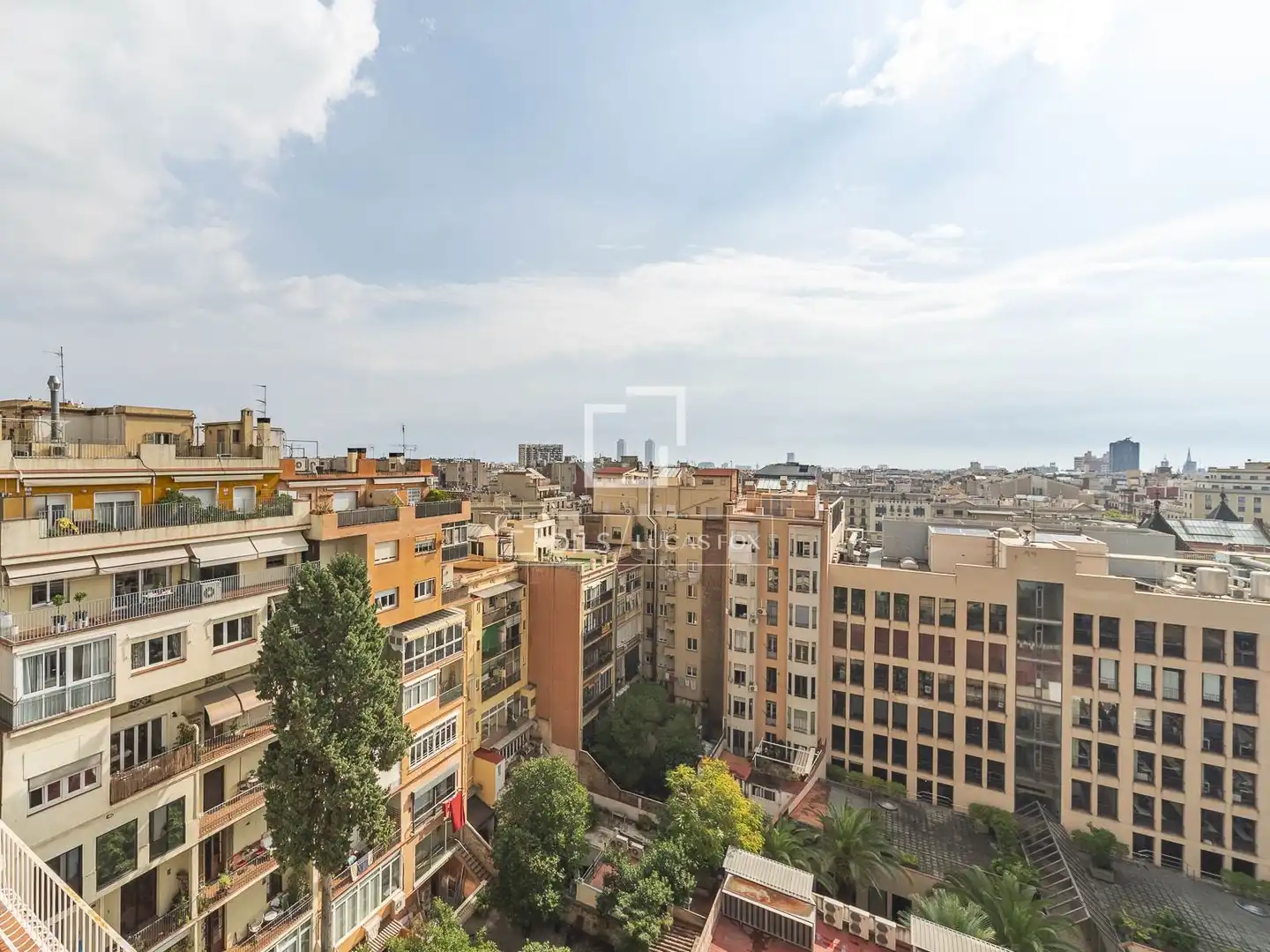 Exterior view of Flat for sale in Barcelona  with Air Conditioner, Heating and Terrace