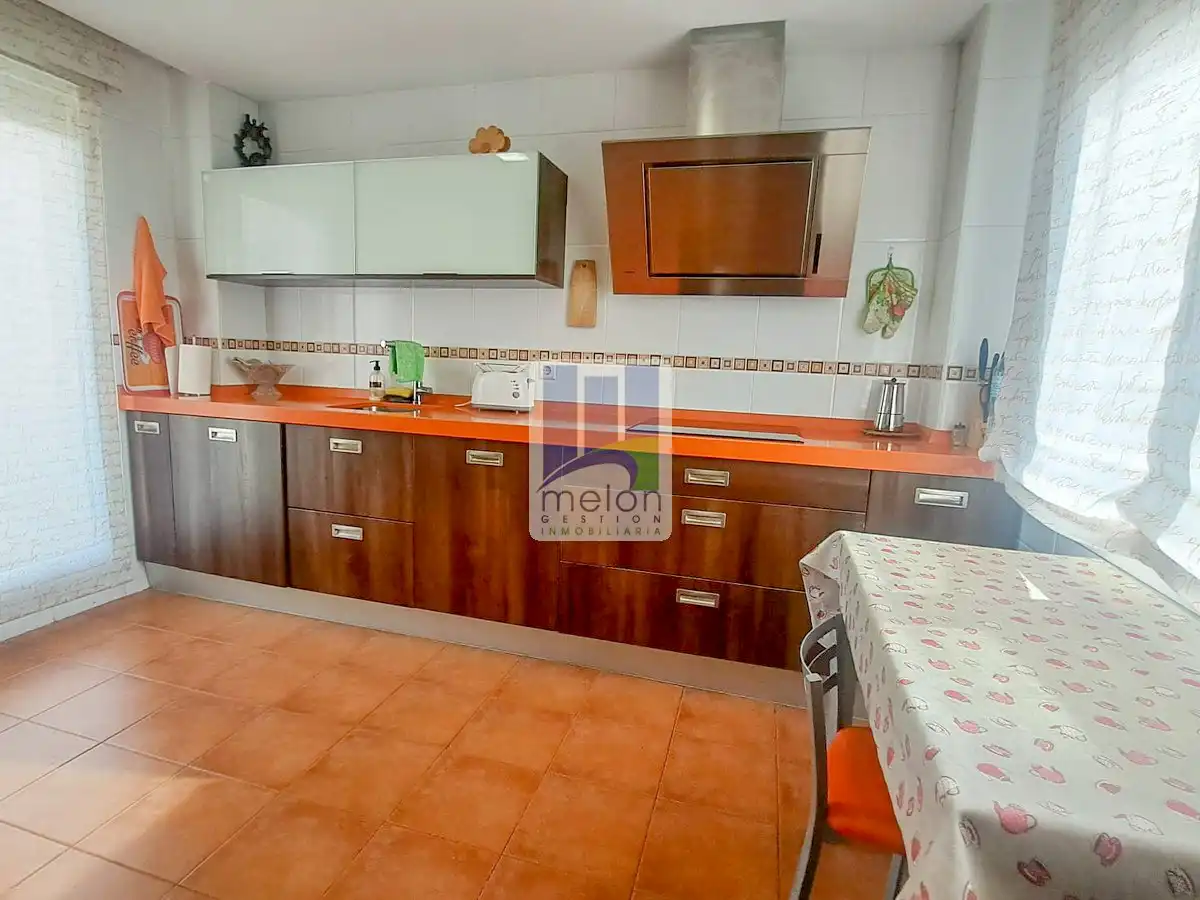 Cuina de Casa o xalet en venda en Burgos