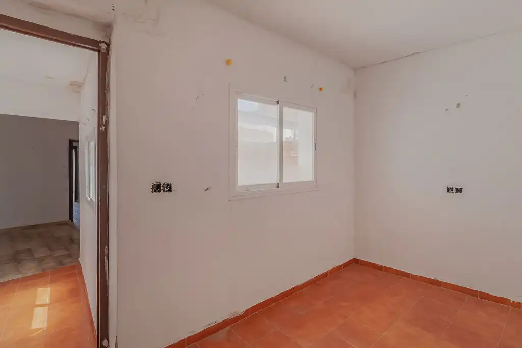 Habitación de Casa adosada en venta en Alameda