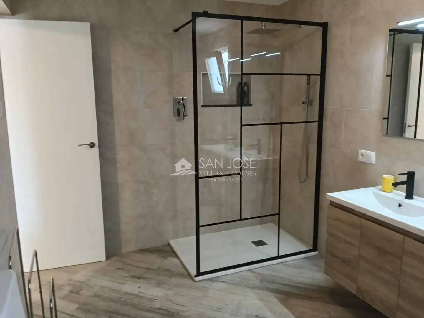 Baño de Casa o chalet en venta en Aspe con Aire acondicionado, Calefacción y Jardín privado