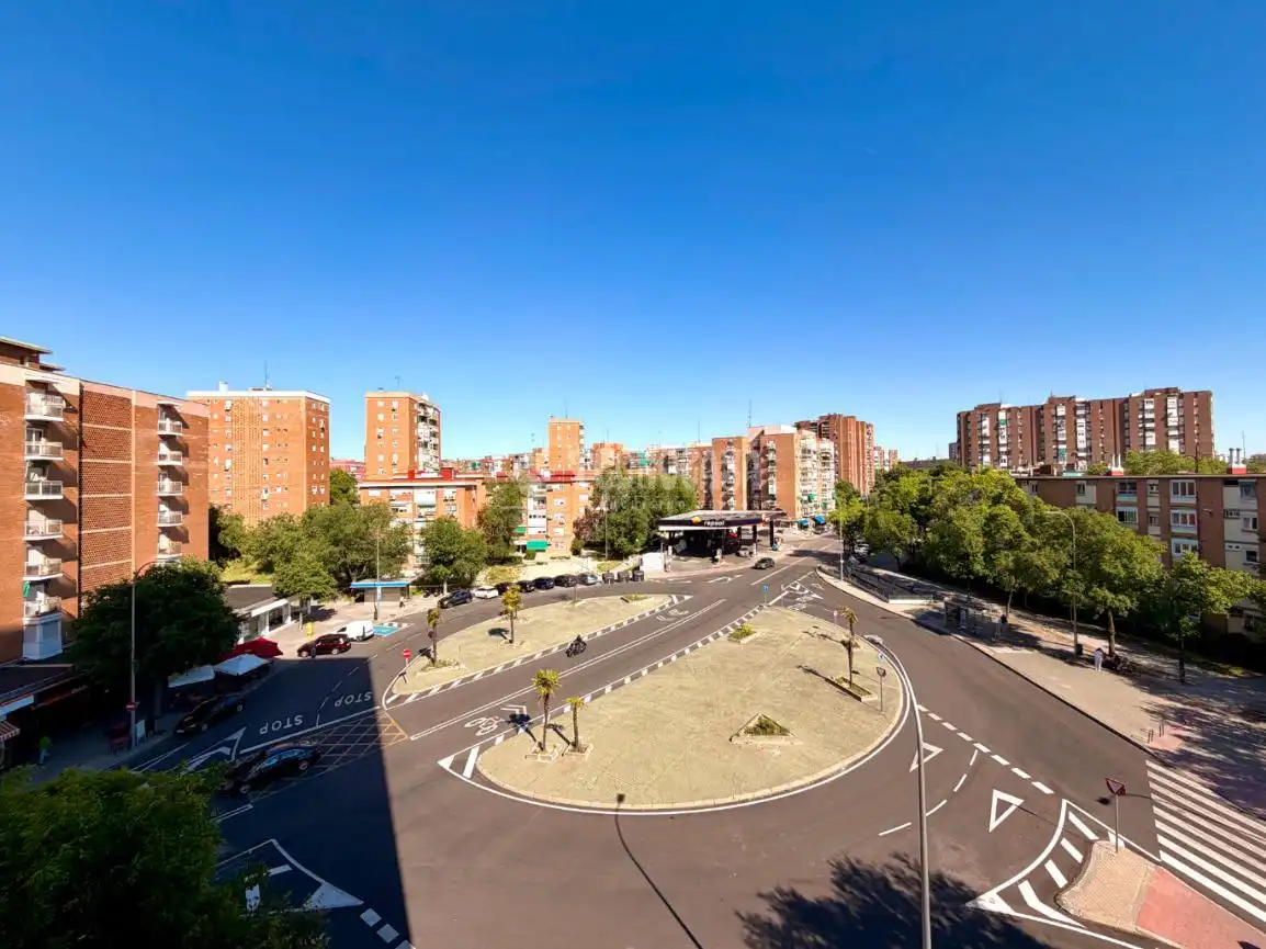 Vista exterior de Pis en venda en Madrid amb Aire condicionat, Calefacció i Terrassa